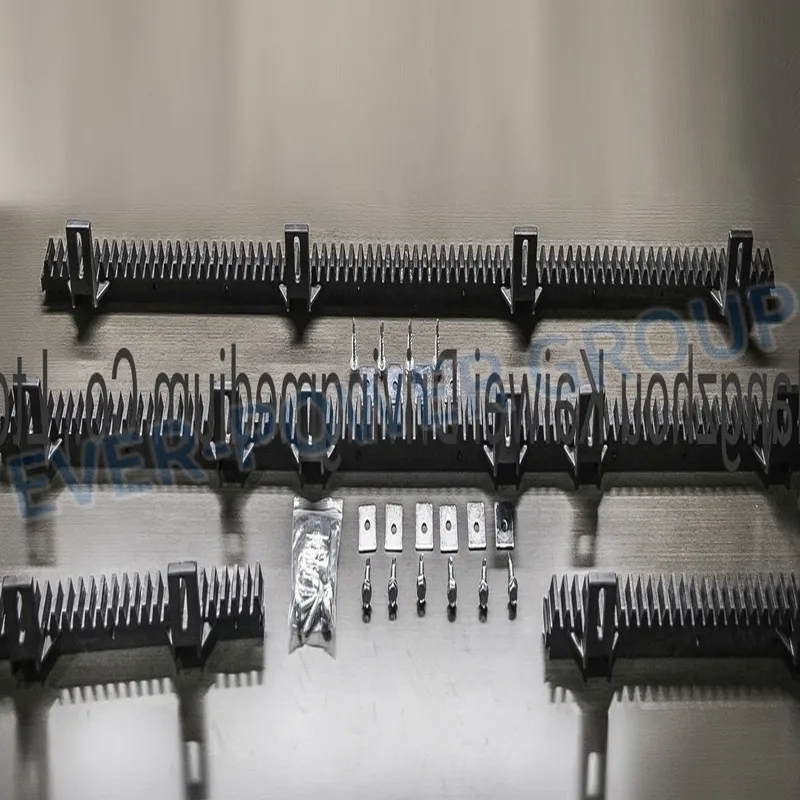 6 Eyes Heavy Plastic Sliding Gate Gear Rack